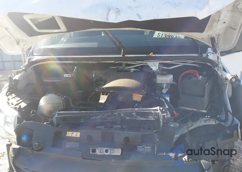 2019 Mercedes-Benz Sprinter 2500 High Roof V6 из США, поврежденный, VIN WD4PF1CD4KP181797